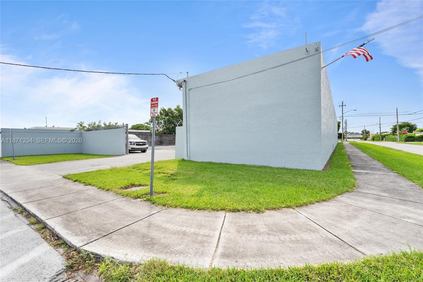 105 NE 1st Rd, Homestead FL 33030 photo 2