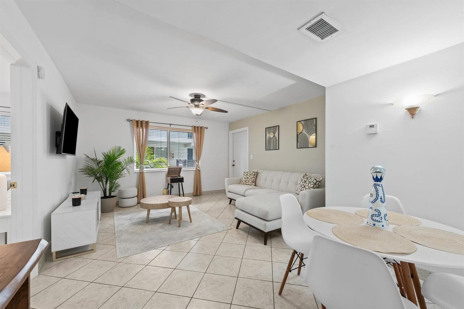 1000 SE 15th Street # 103, Fort Lauderdale FL 33316 photo 2