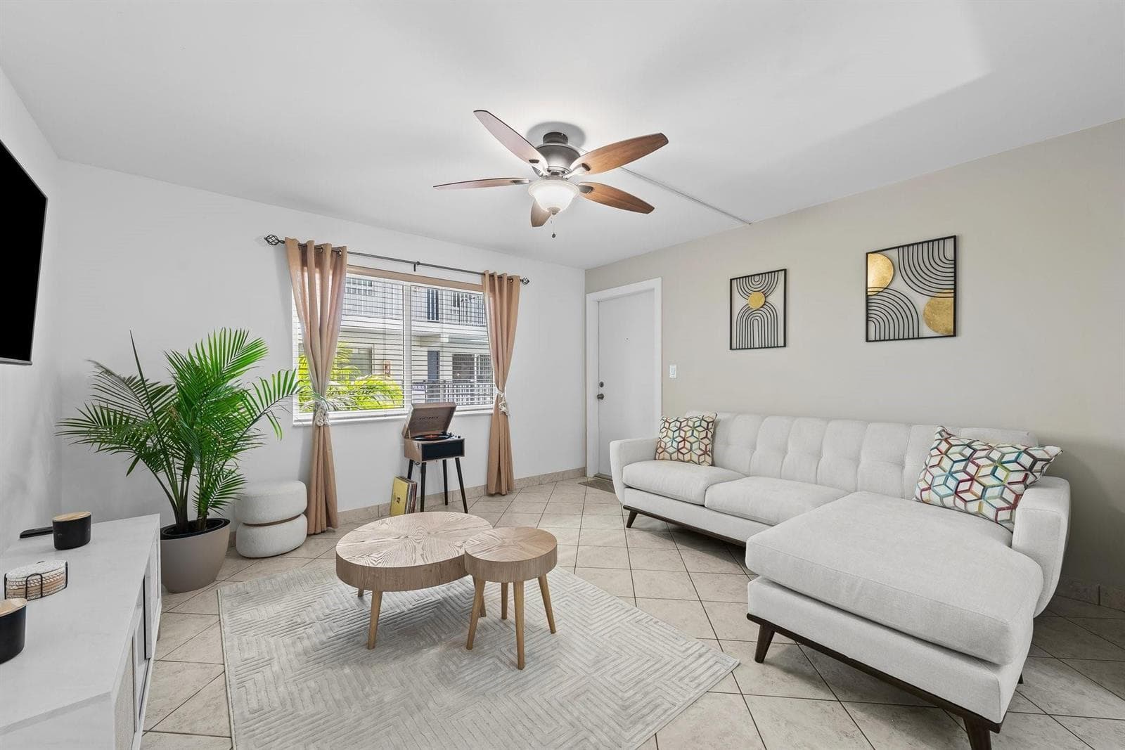 1000 SE 15th Street # 103, Fort Lauderdale FL 33316 photo 3
