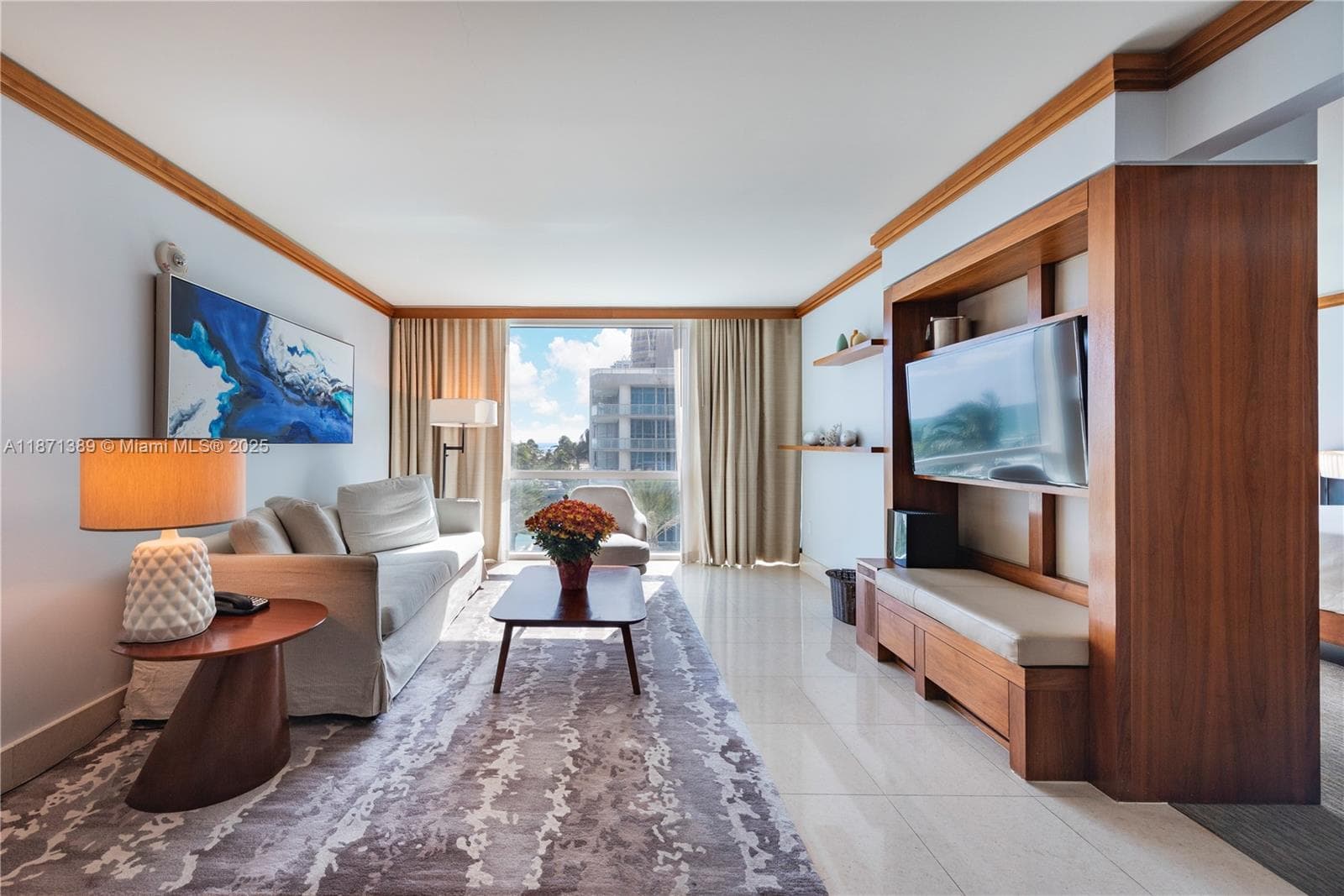 6801 Collins Ave, Miami Beach FL 33141 photo 4