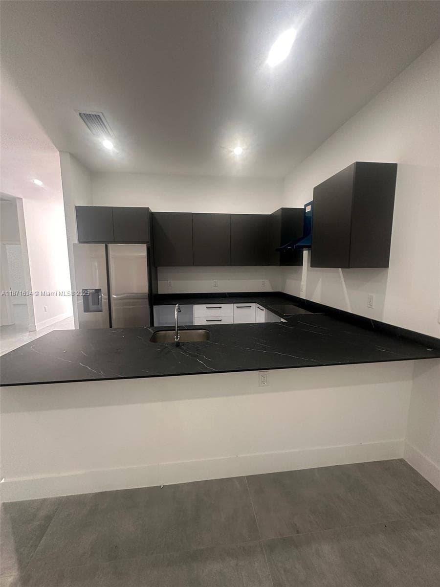 2423 NW 23rd Ln, Fort Lauderdale FL 33311 photo 4
