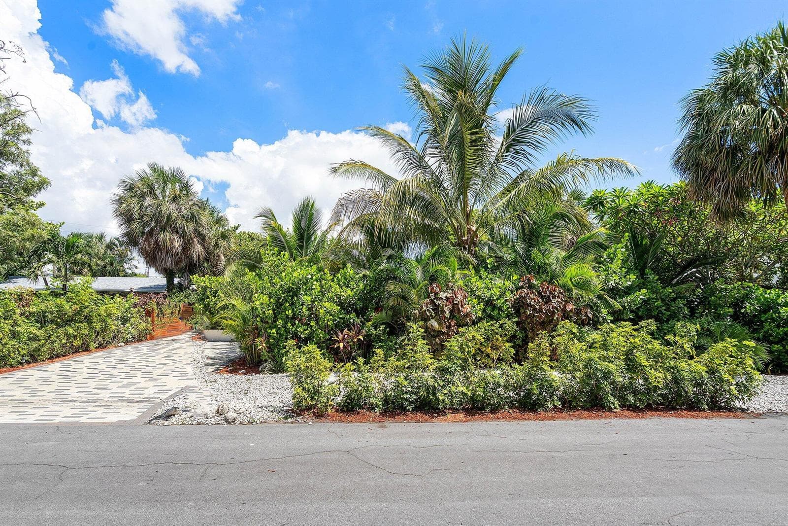 2041 NE 30th Street, Fort Lauderdale FL 33306 photo 3