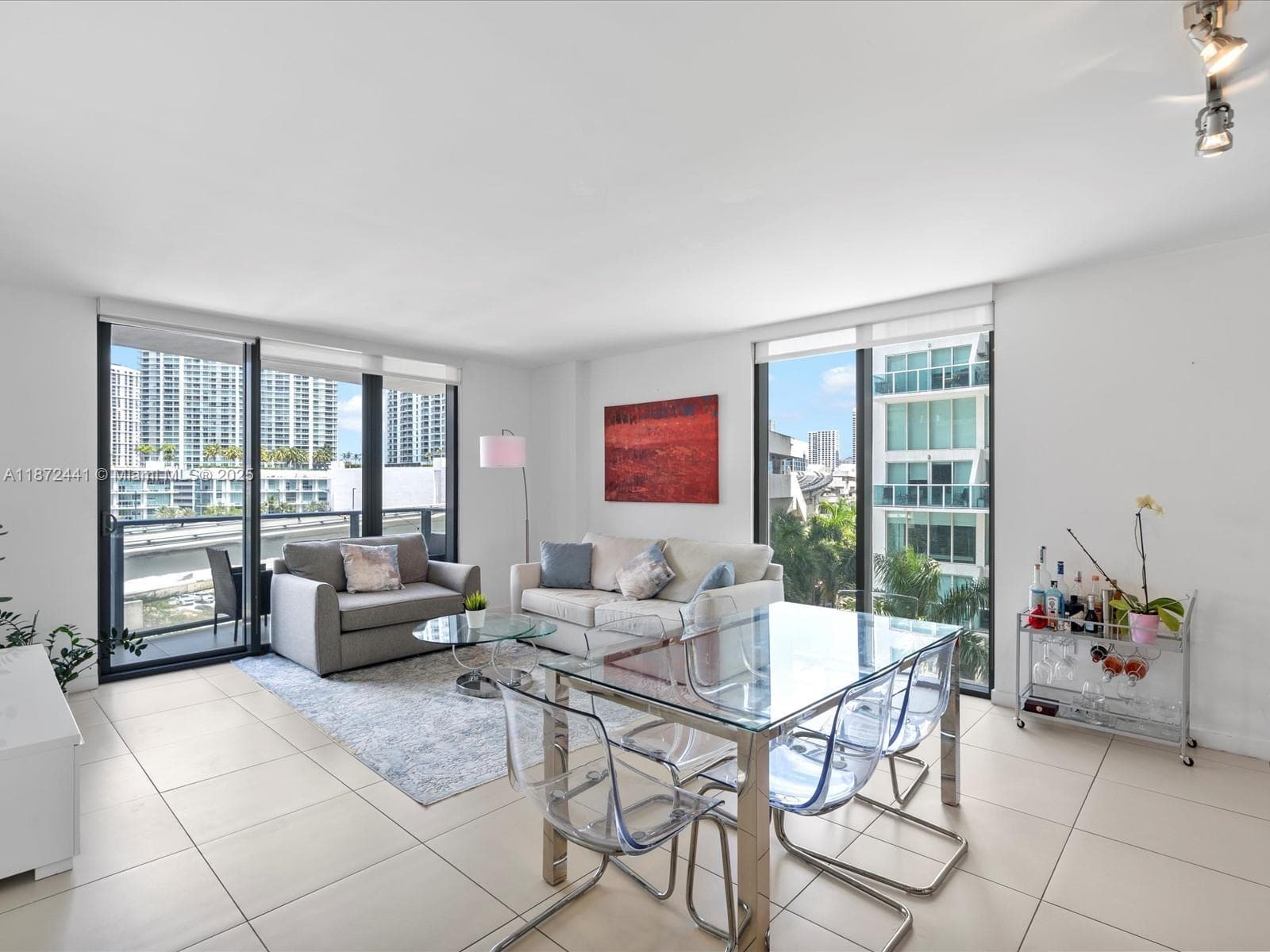 31 SE 6th St # 802, Miami FL 33131 photo 4