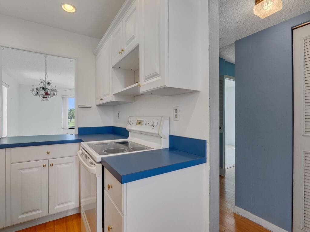 5373 SE Miles Grant Road # 208, Stuart FL 34997 photo 2