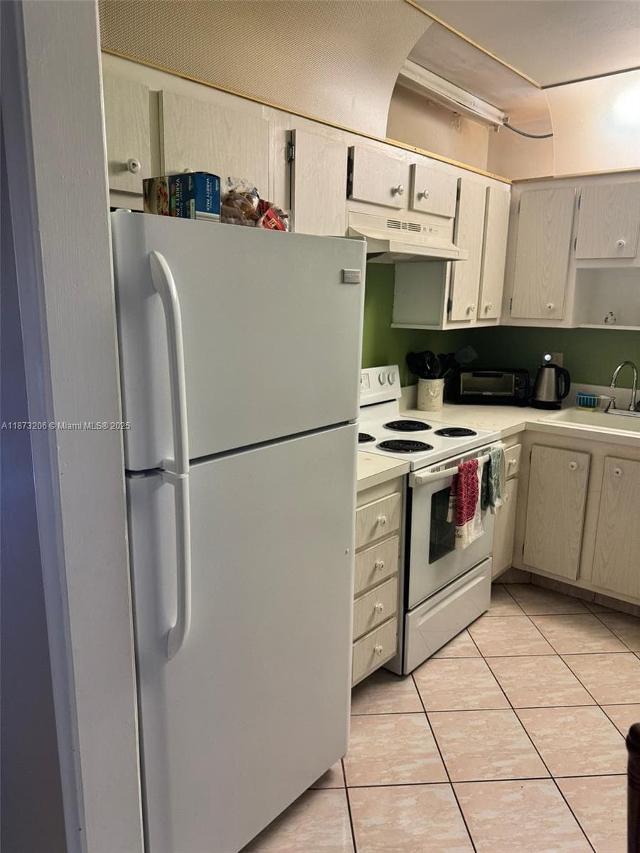 2061 NW 47th Ter # 407, Lauderhill FL 33313 photo 5