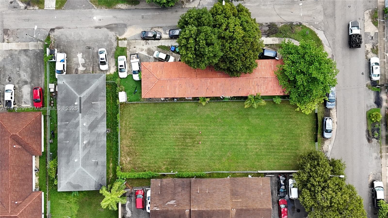 1941 NW 19th Ave, Miami FL 33125 photo 4