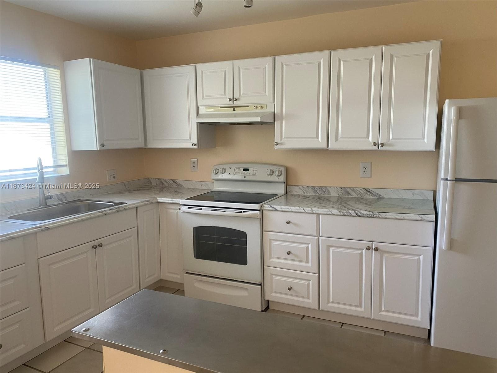 10772 La Placida Dr # 301, Coral Springs FL 33065