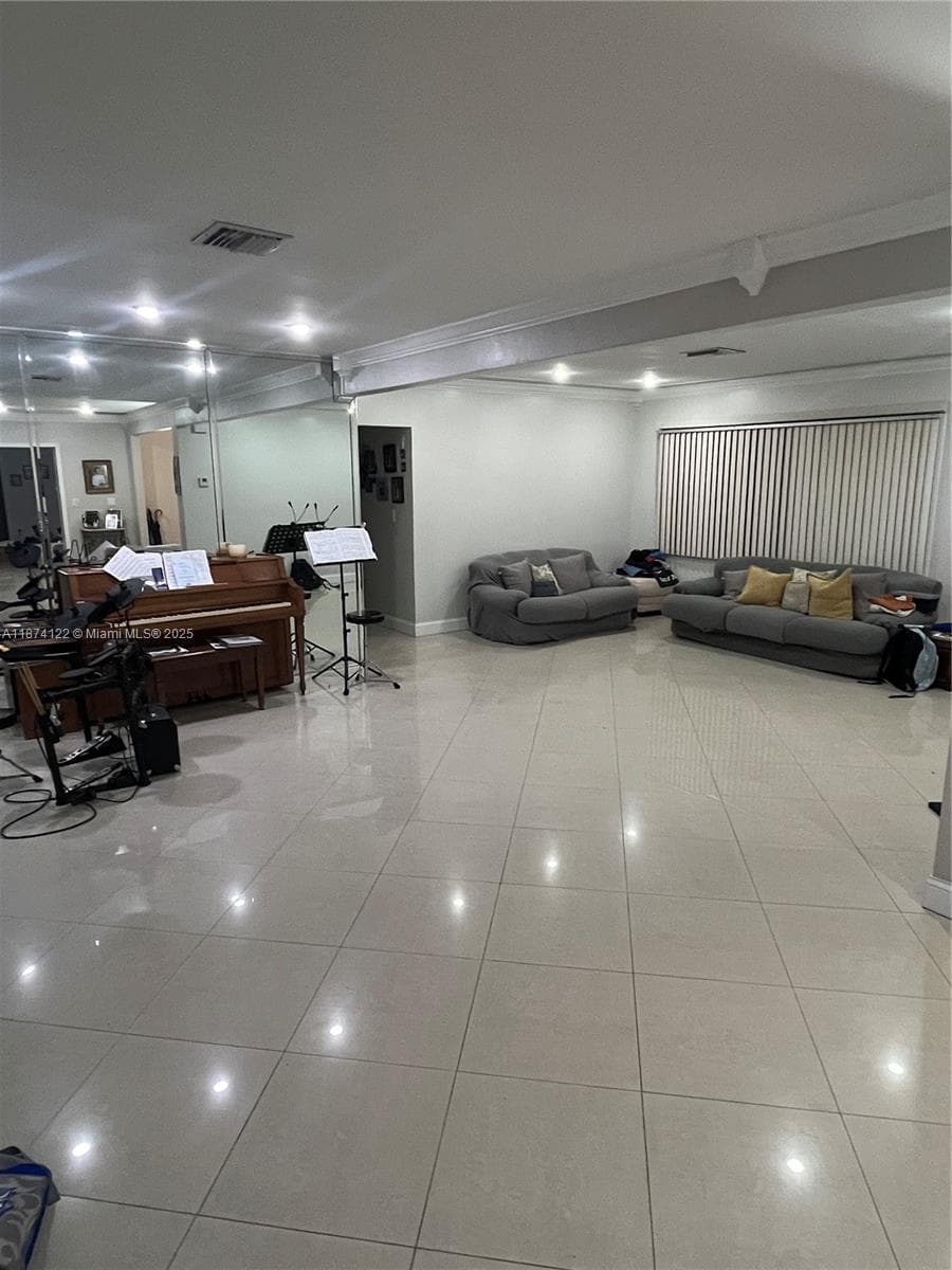 7521 SW 57th Ter, Miami FL 33143 photo 3