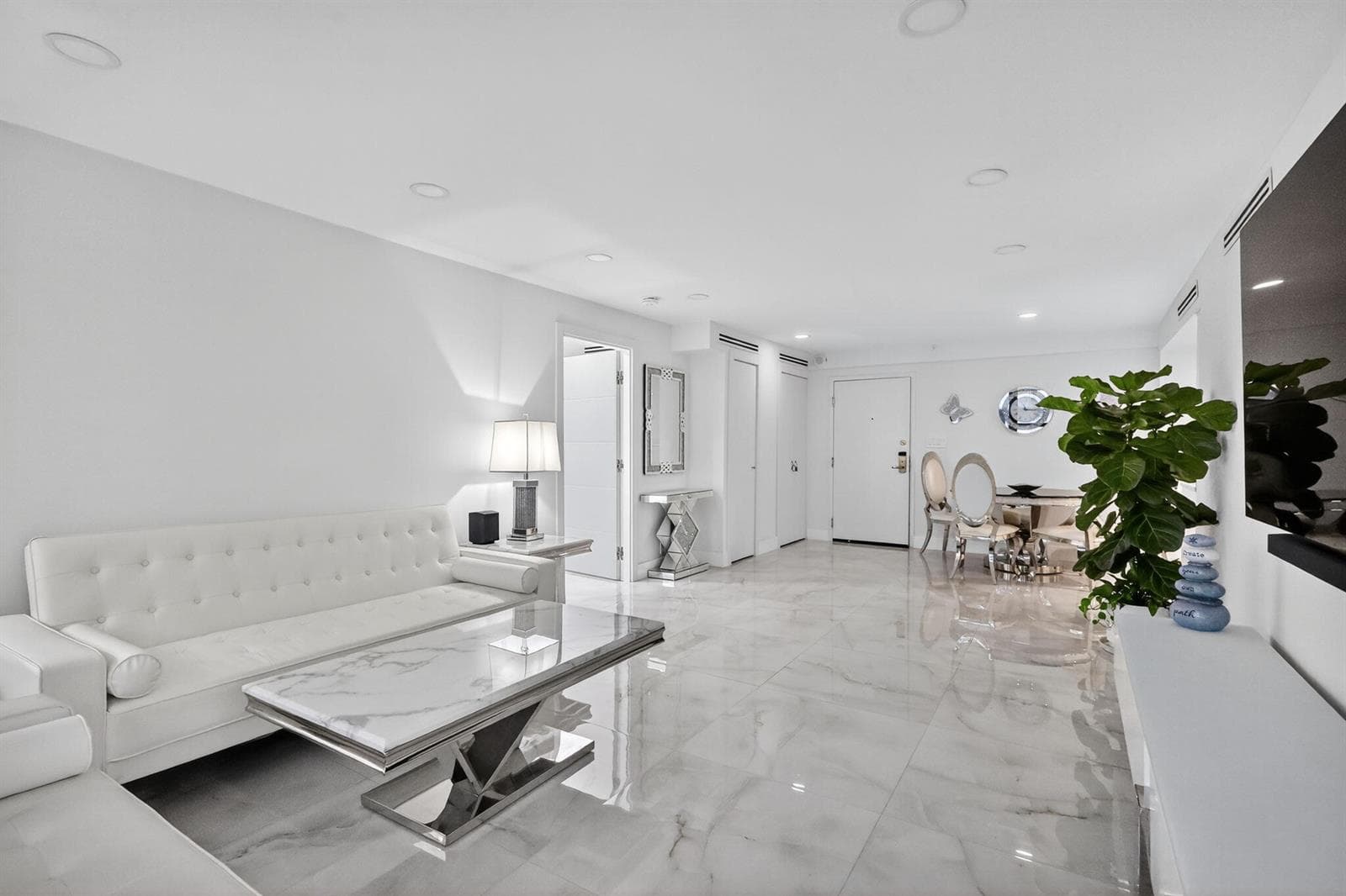 5225 Collins Avenue # 1408, Miami Beach FL 33140 photo 4