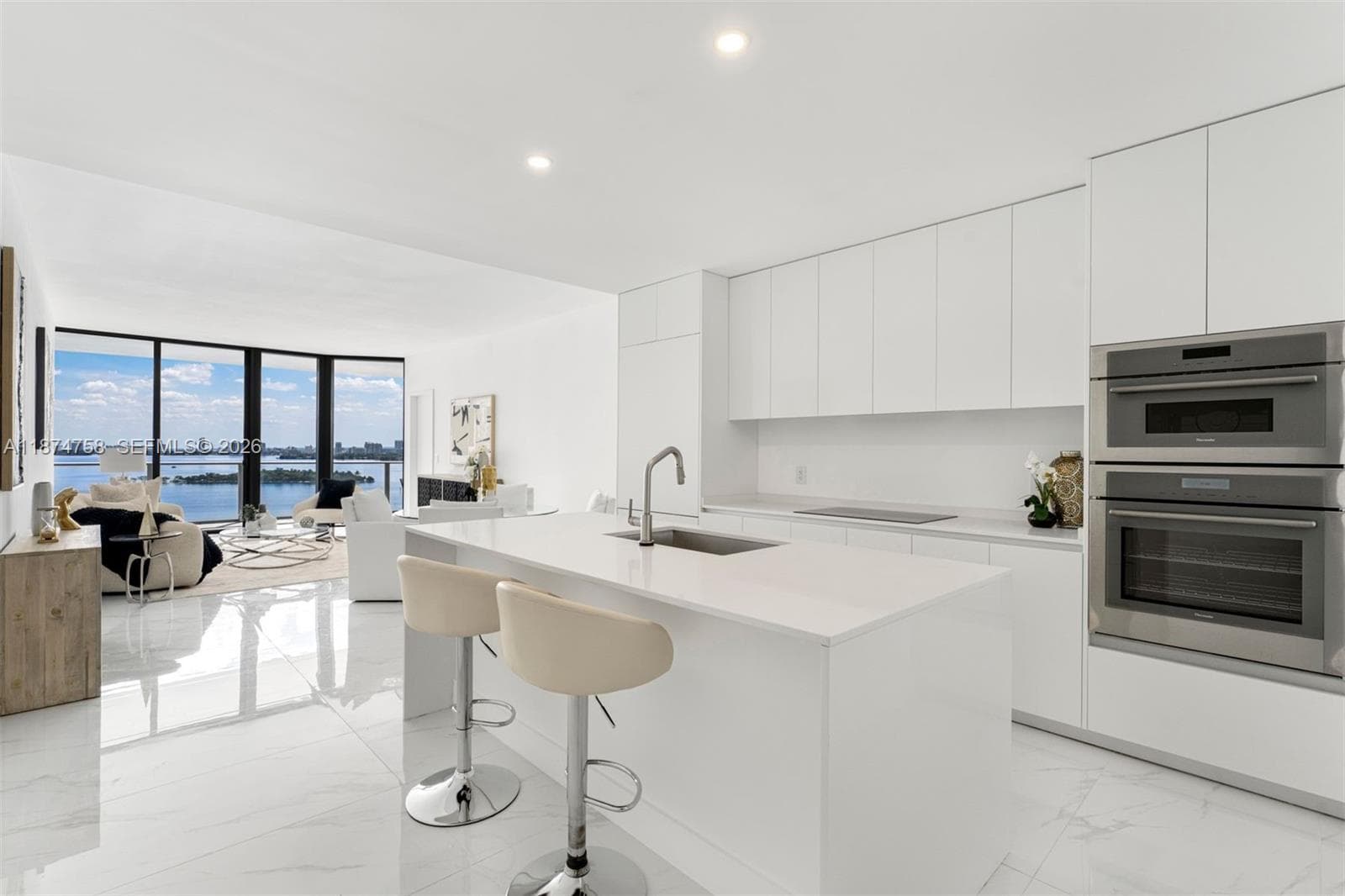 700 NE 24th St # 1005, Miami FL 33137 photo 2