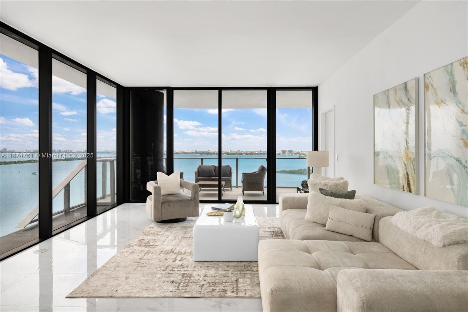 700 NE 24th St # 2201, Miami FL 33137 photo 2