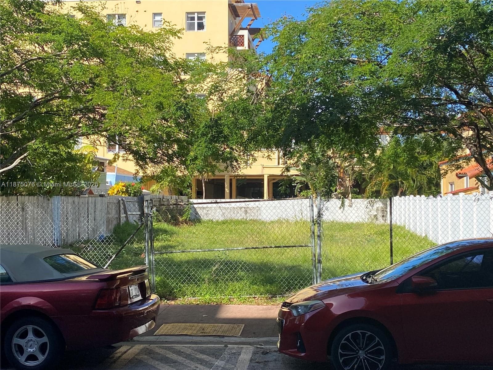 935 2nd St, Miami Beach FL 33139 photo 2
