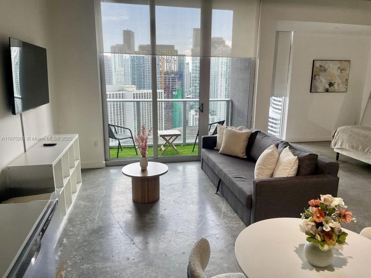 151 SE 1st St # 2807, Miami FL 33131