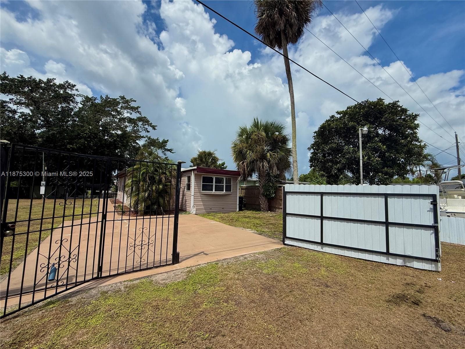 3603 SE 35th Ave, Other City - In The State Of Florida FL 34974 photo 3