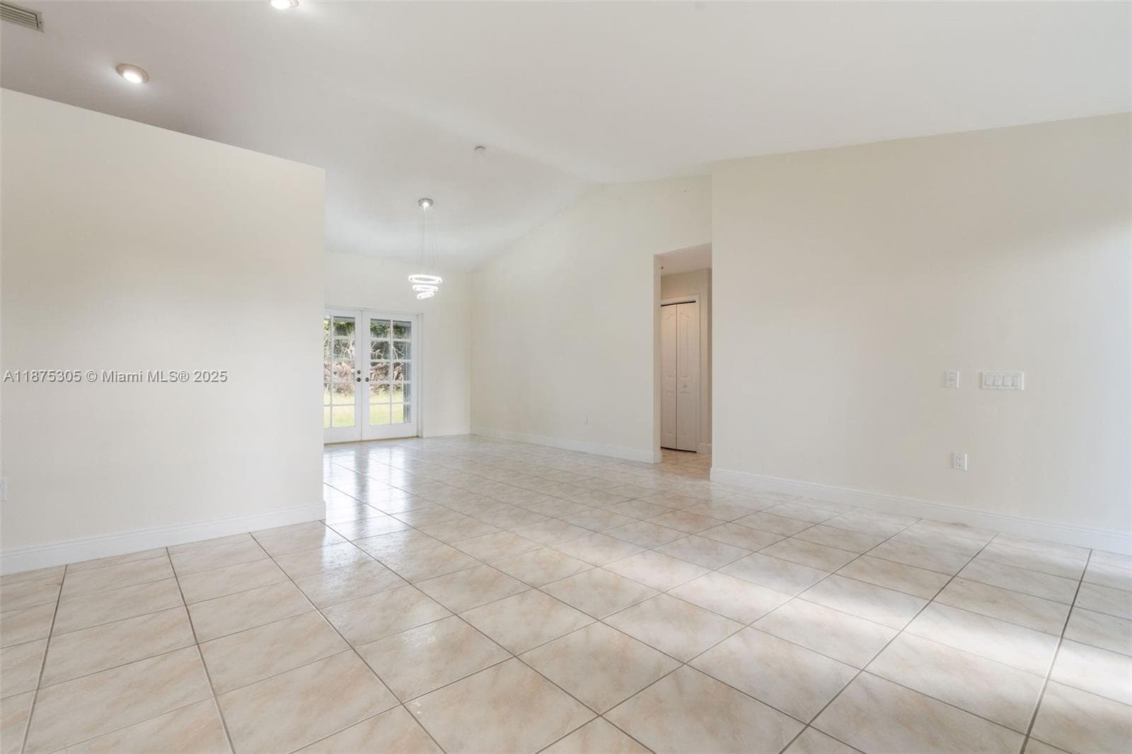 16035 SW 173rd Ave, Miami FL 33187 photo 4