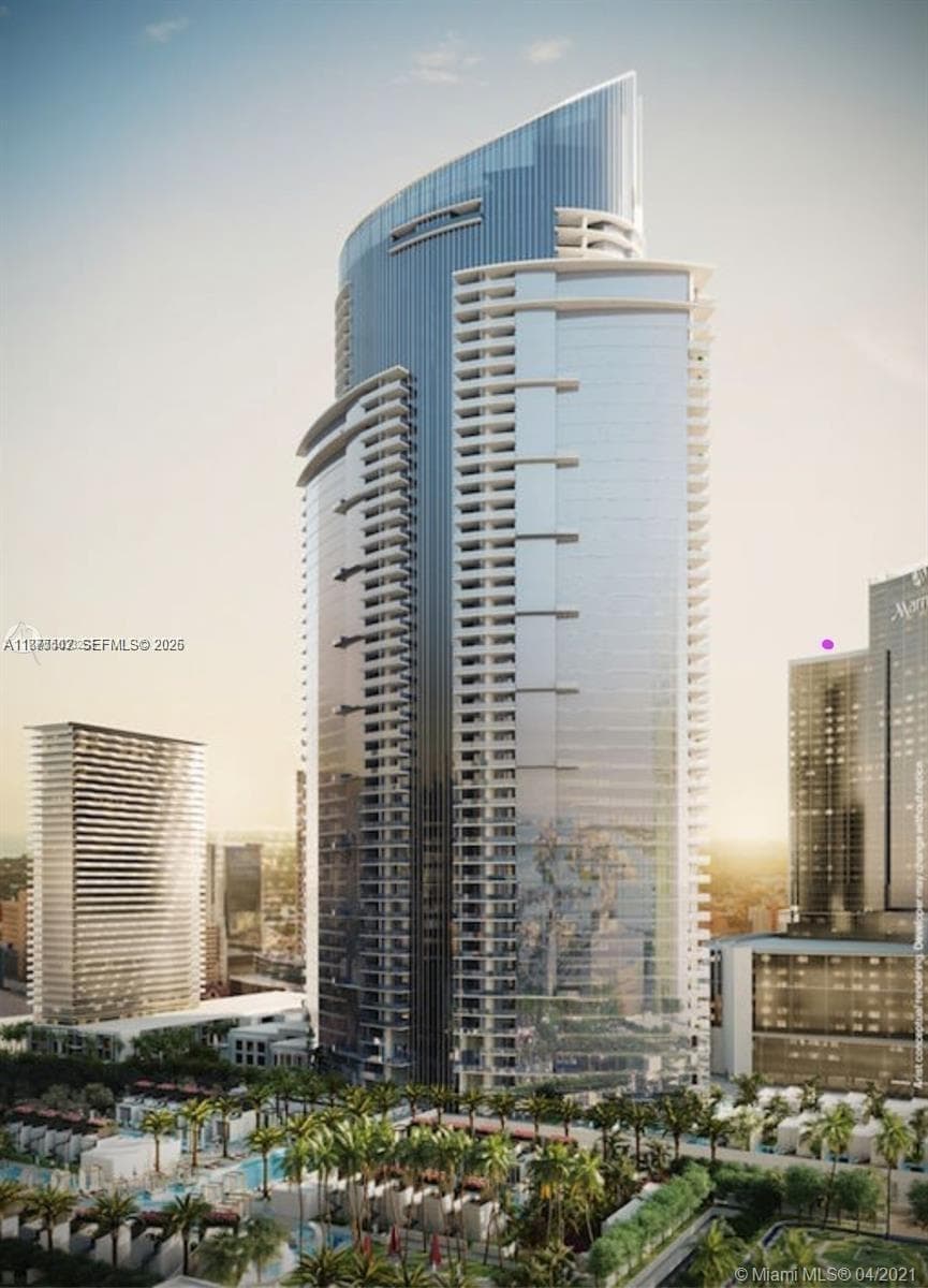 851 NE 1st Ave # 1203, Miami FL 33132 photo 3