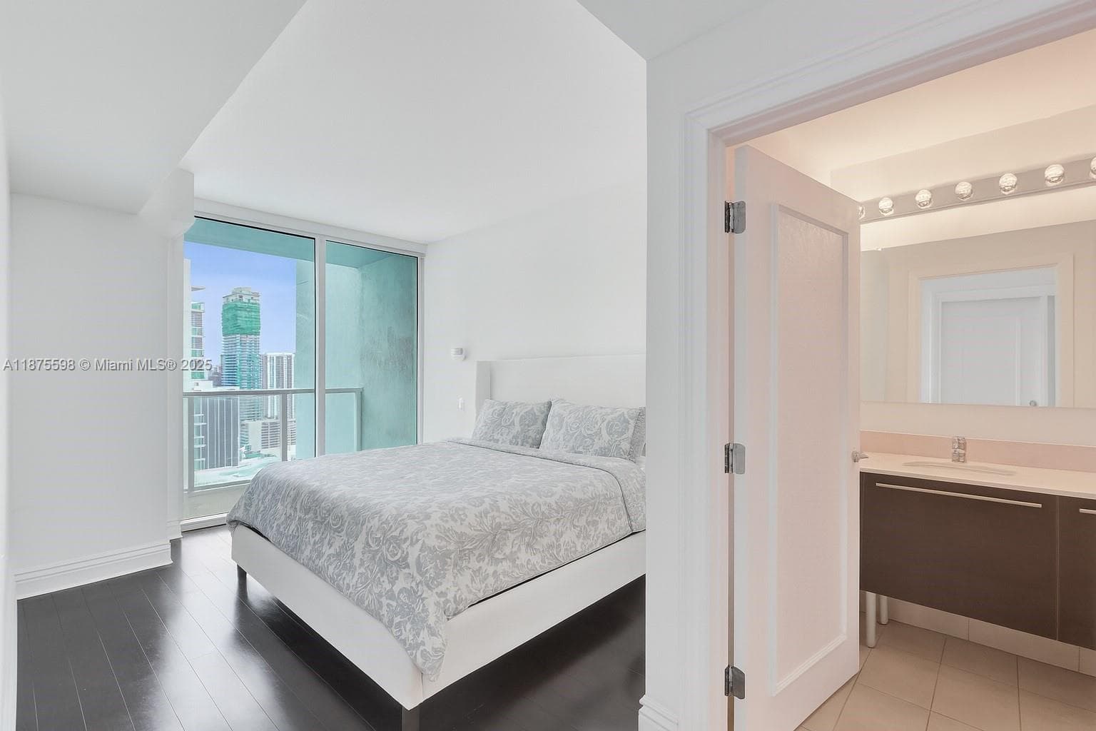 1900 N Bayshore Dr # 3207, Miami FL 33132 photo 3
