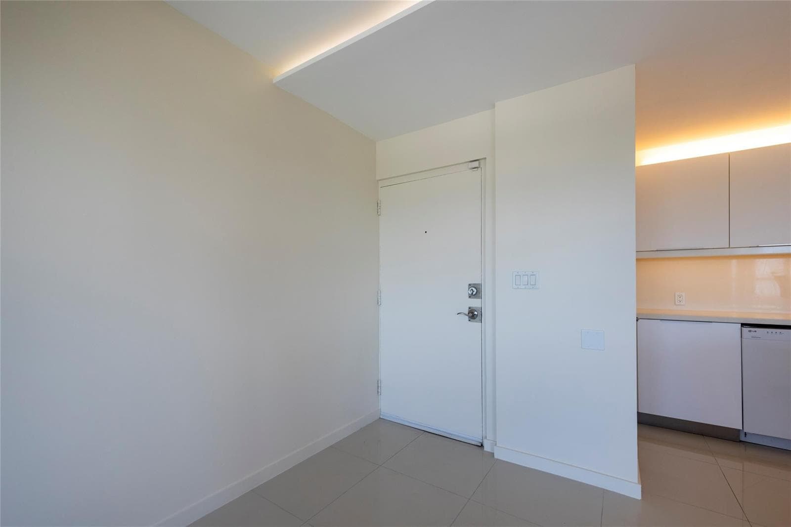 2555 NE 11th Street # 902, Fort Lauderdale FL 33304 photo 5