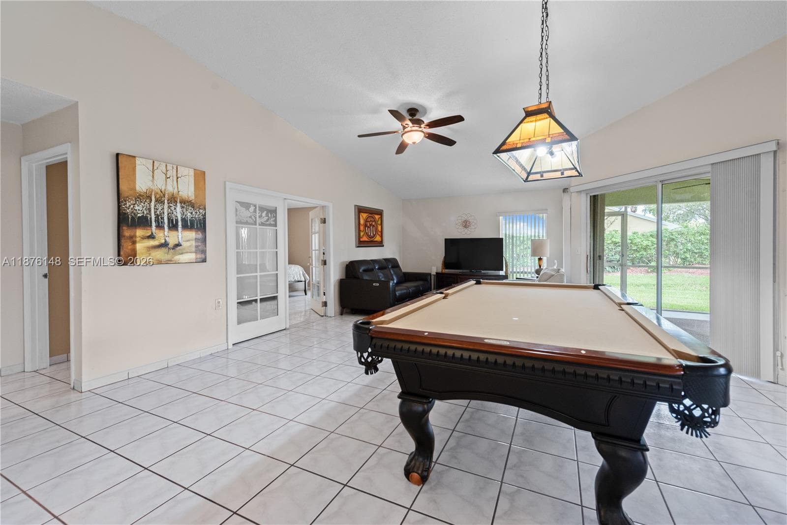 2585 SE 7th Pl, Homestead, FL 33033 photo 2