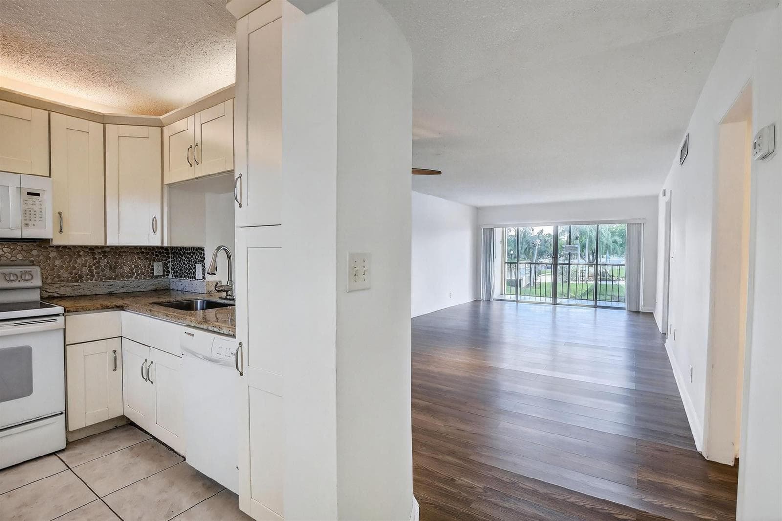 3905 N Nob Hill Road # 201, Sunrise FL 33351 photo 4