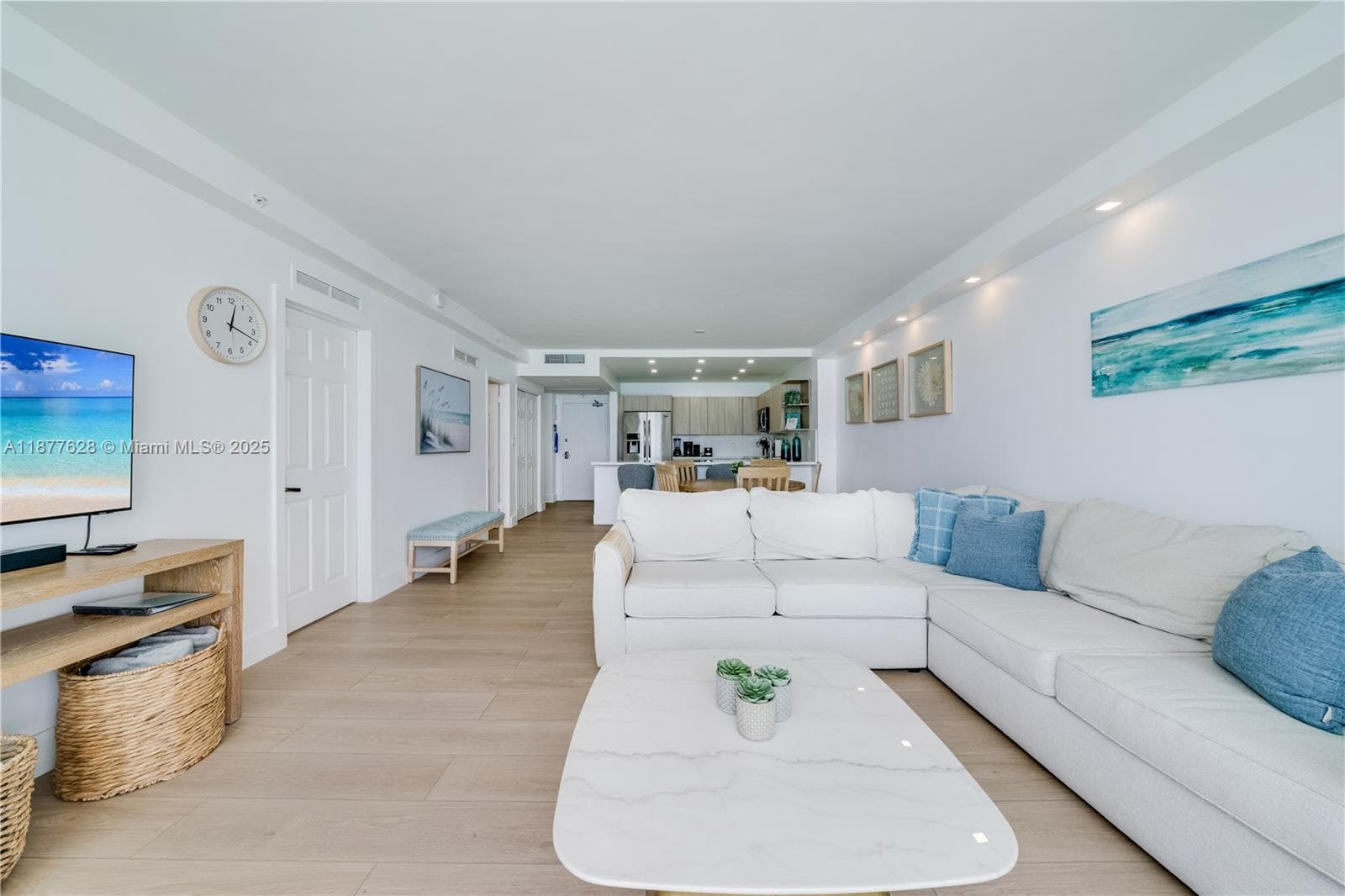 5601 Collins Ave # 1011, Miami Beach FL 33140 photo 5