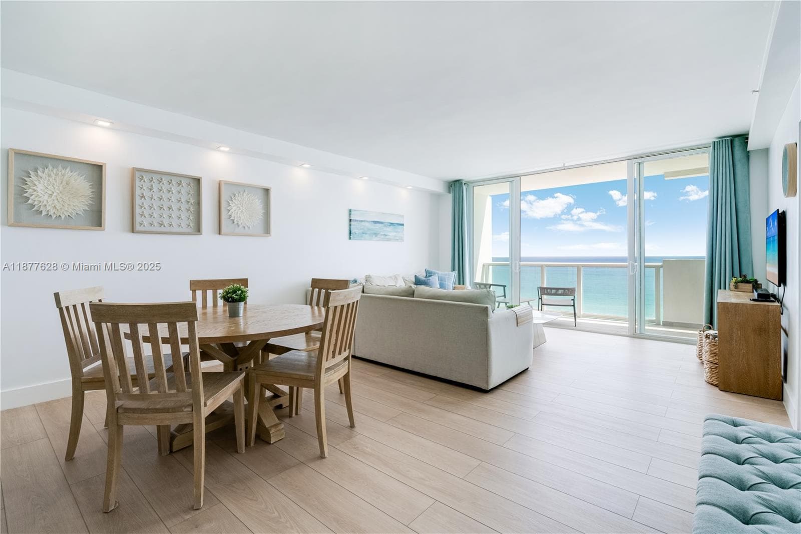 5601 Collins Ave # 1011, Miami Beach FL 33140 photo 4
