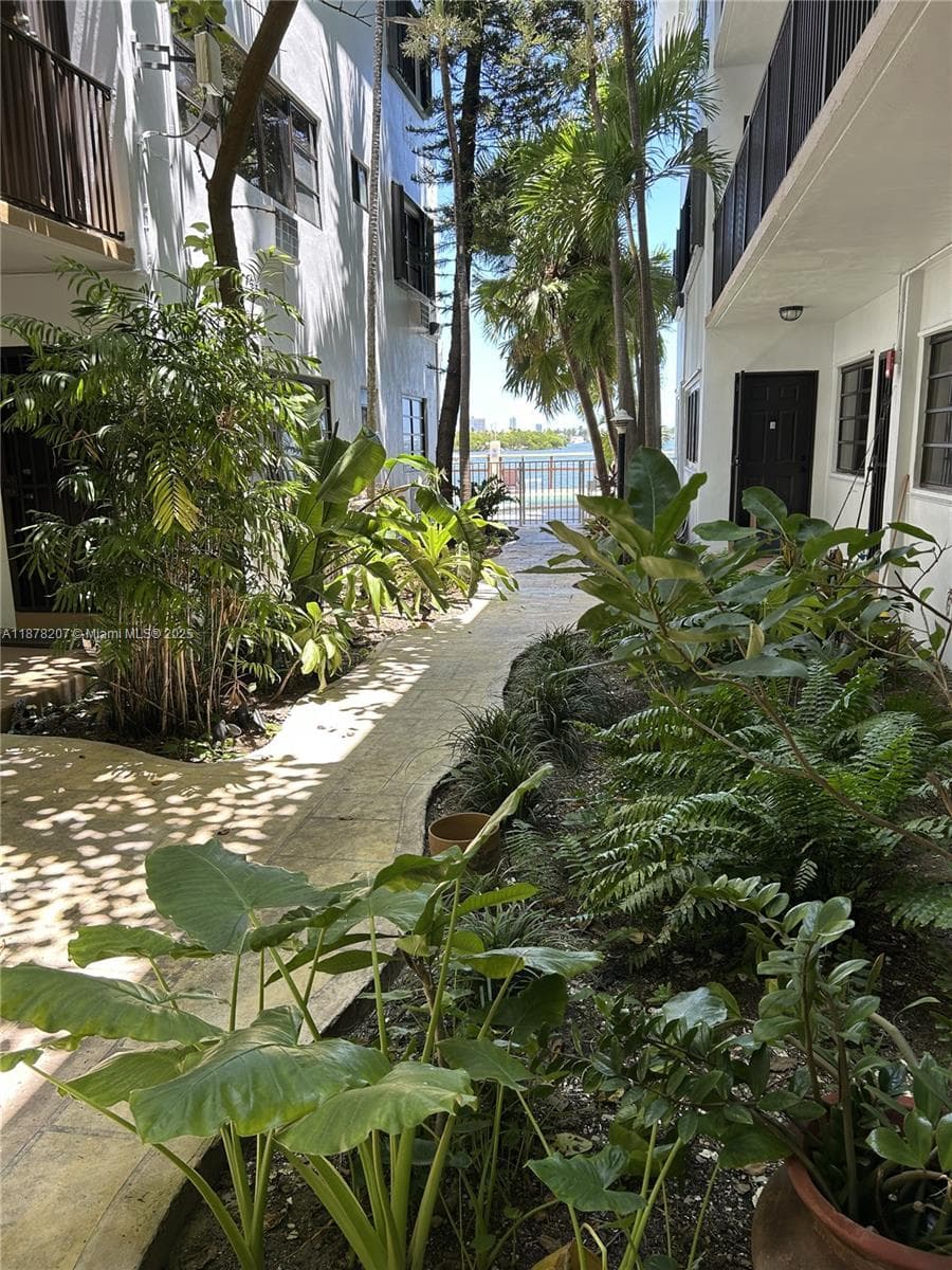 7845 NE Bayshore Ct # 20, Miami FL 33138 photo 2