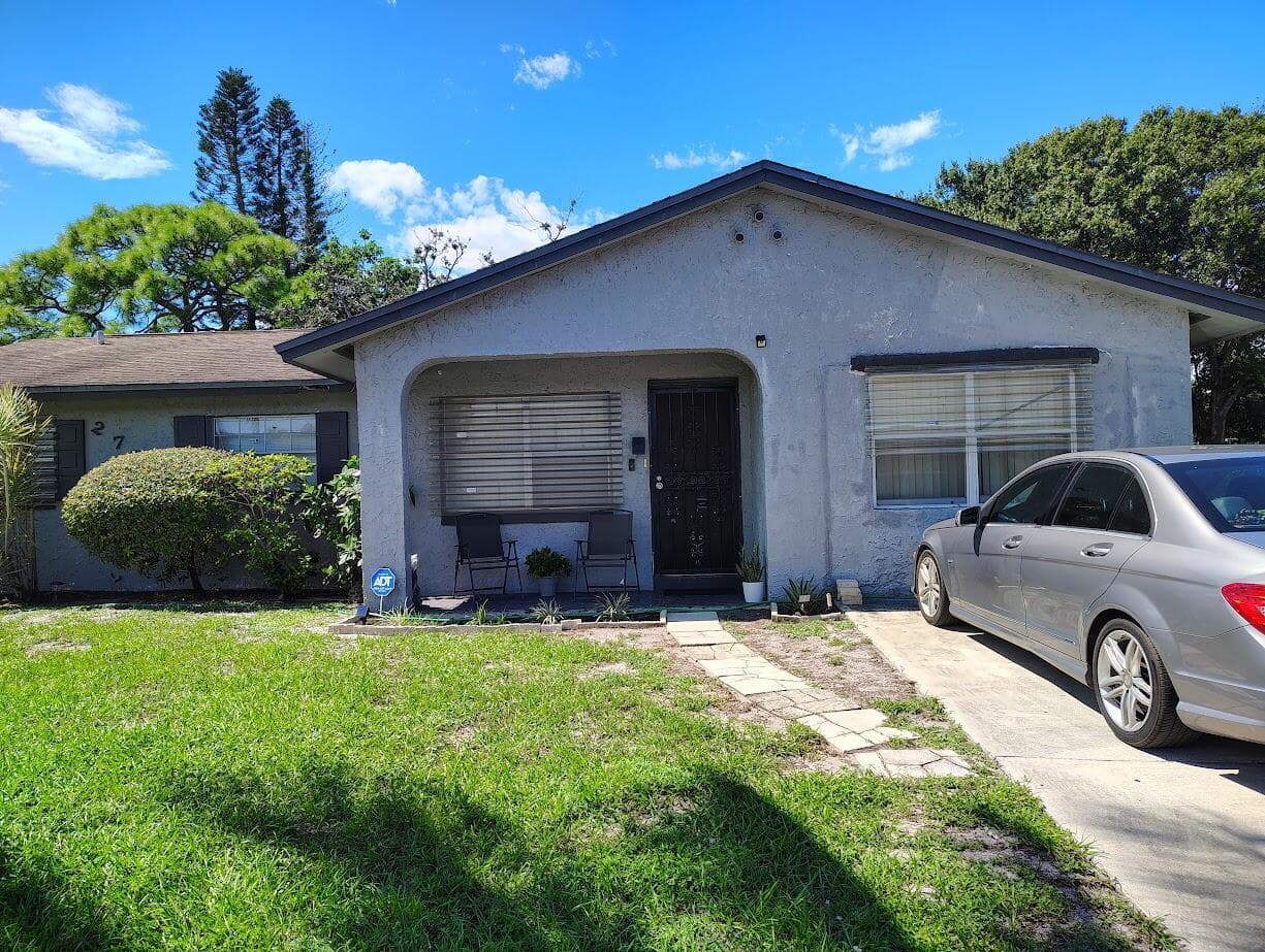2701 NW Essex Drive NW, Fort Pierce FL 34946 photo 2