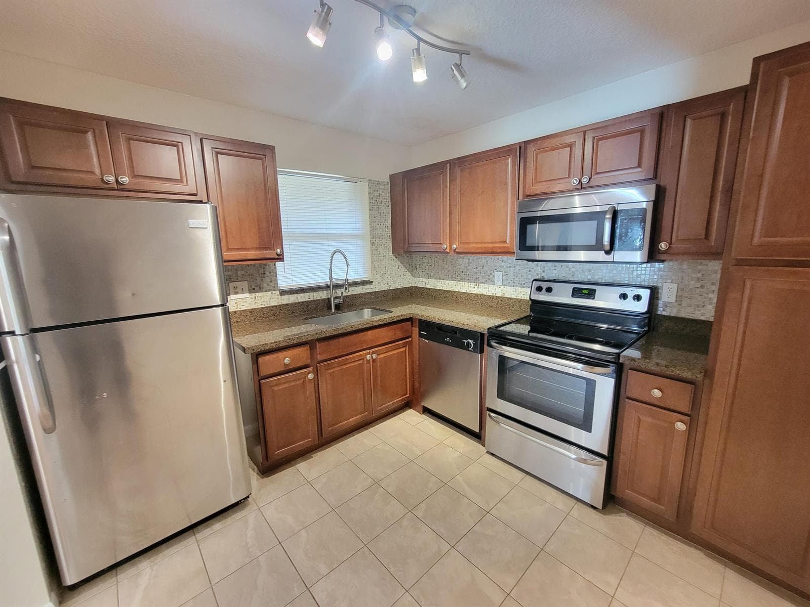 2539 NW 49 Terrace # 703, Coconut Creek FL 33063 photo 3