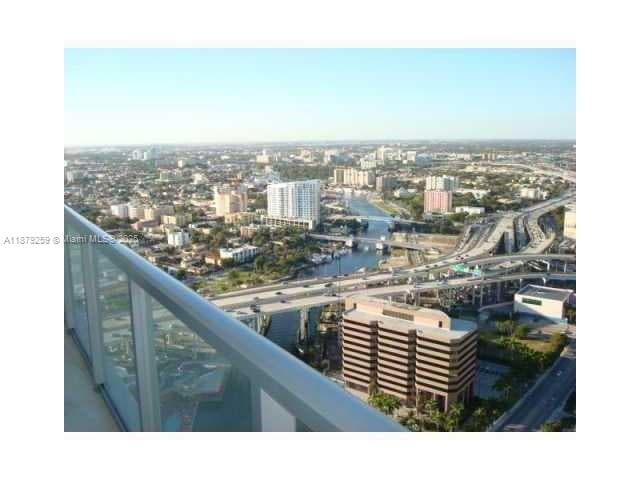 185 SW 7th St # 1909, Miami FL 33130 photo 3