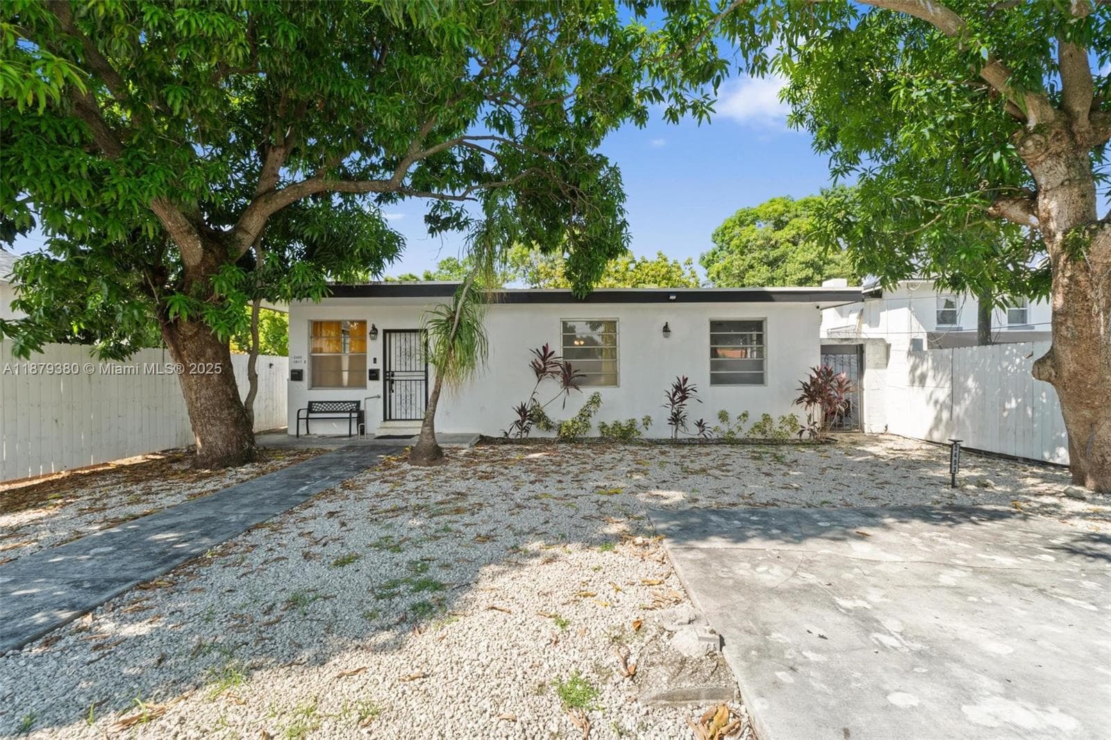 2453 SW 17th St # 2453, Miami, FL 33145