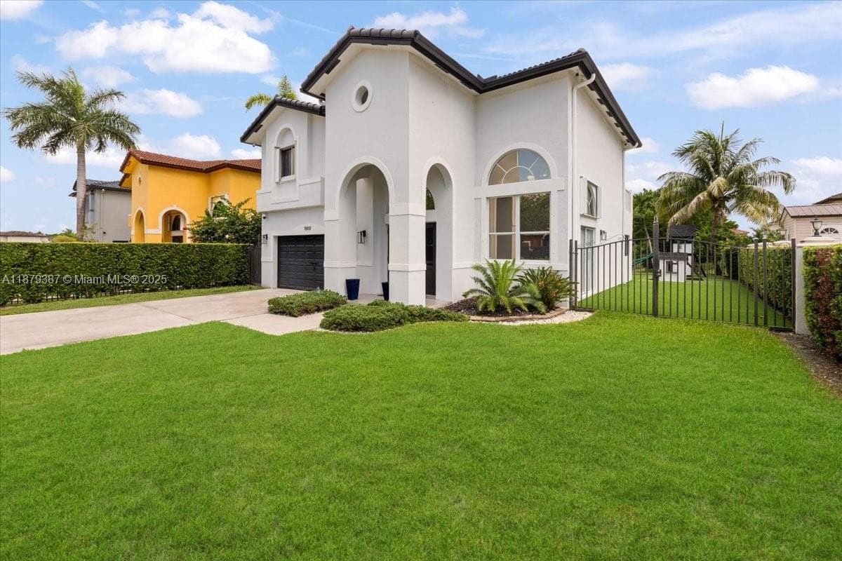 15931 SW 61st Ln, Miami FL 33193 photo 4