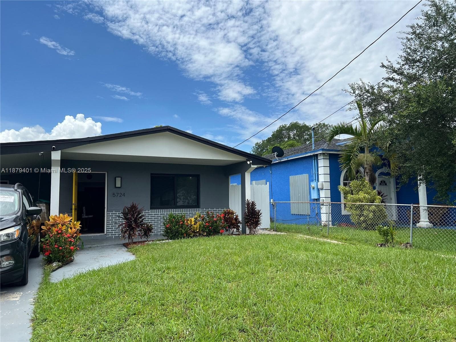 5724 SW 18th St, West Park FL 33023 photo 3