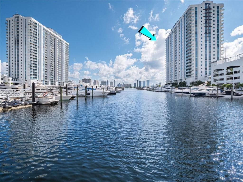 17111 Biscayne Boulevard SLIP 100, North Miami Beach FL 33160 photo 2