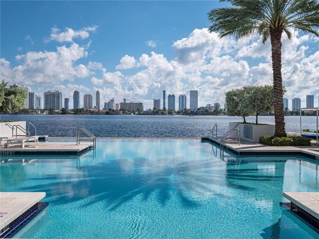 17111 Biscayne Boulevard SLIP 100, North Miami Beach FL 33160 photo 5