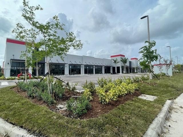 19184 NW 27 Ave, Miami Gardens FL 33056 photo 2