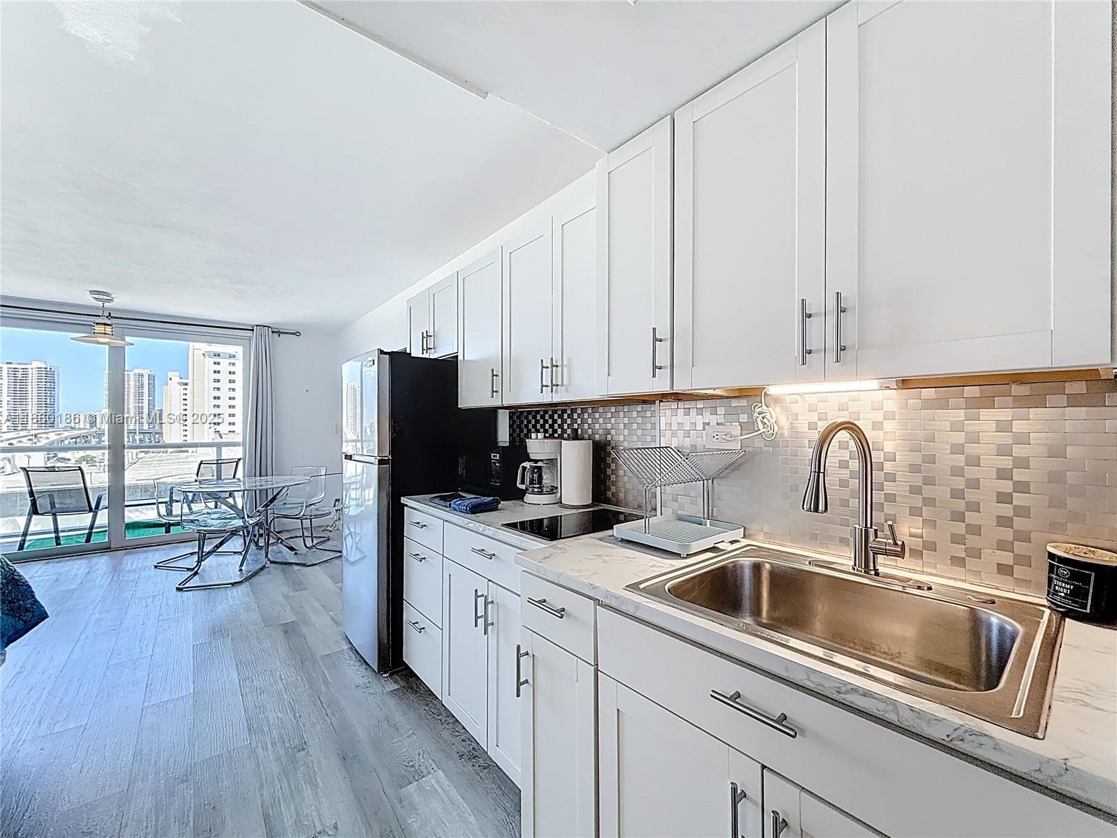 19201 Collins Ave # 636, Sunny Isles Beach FL 33160 photo 3
