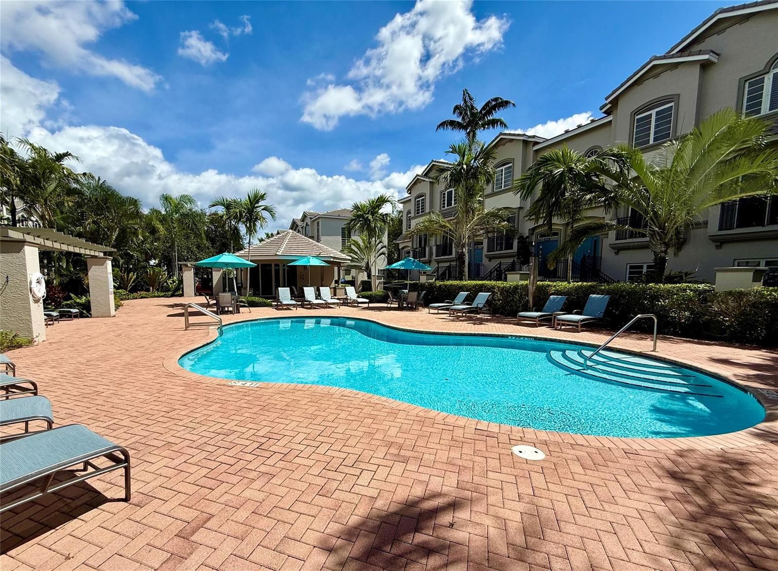 1951 Coral Heights Boulevard # 402, Oakland Park FL 33308 photo 2