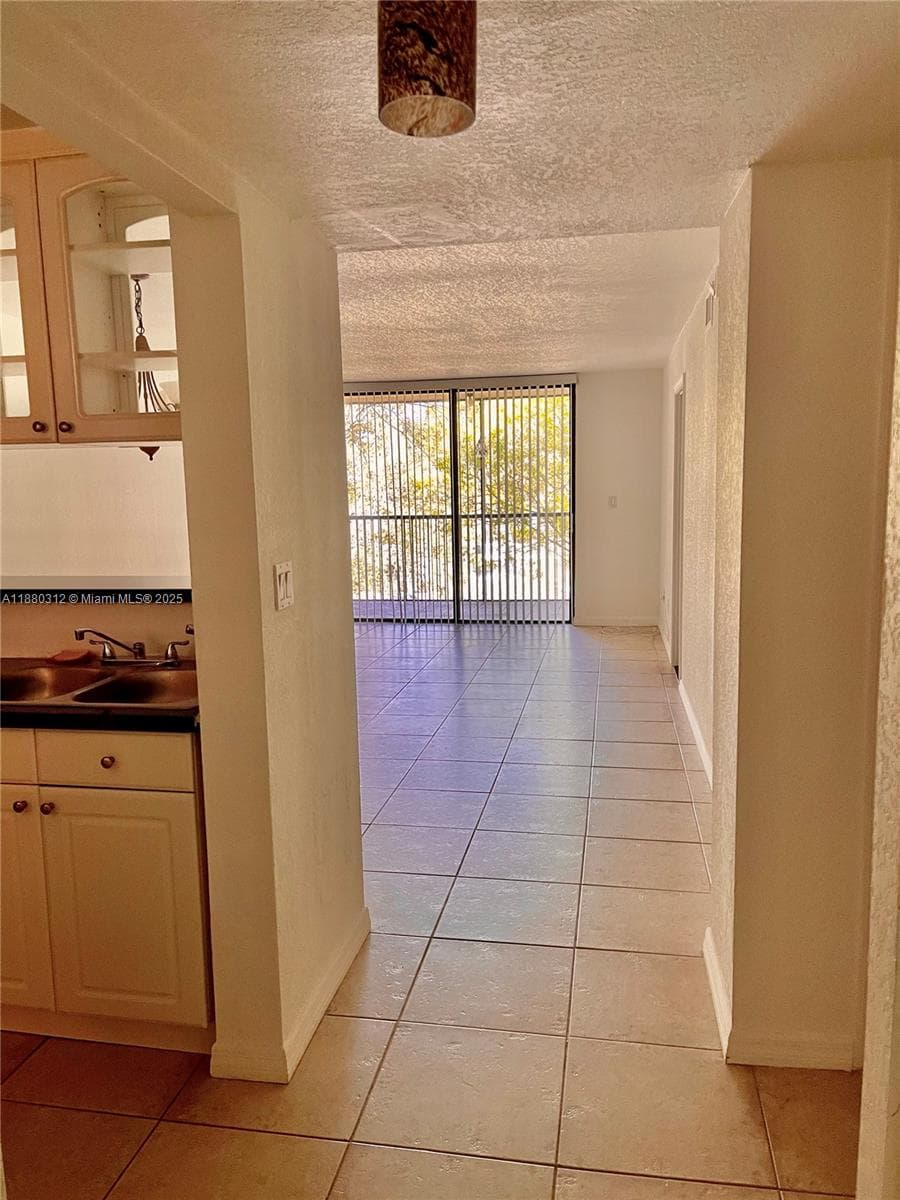 6800 Cypress Rd # 408, Plantation FL 33317 photo 4