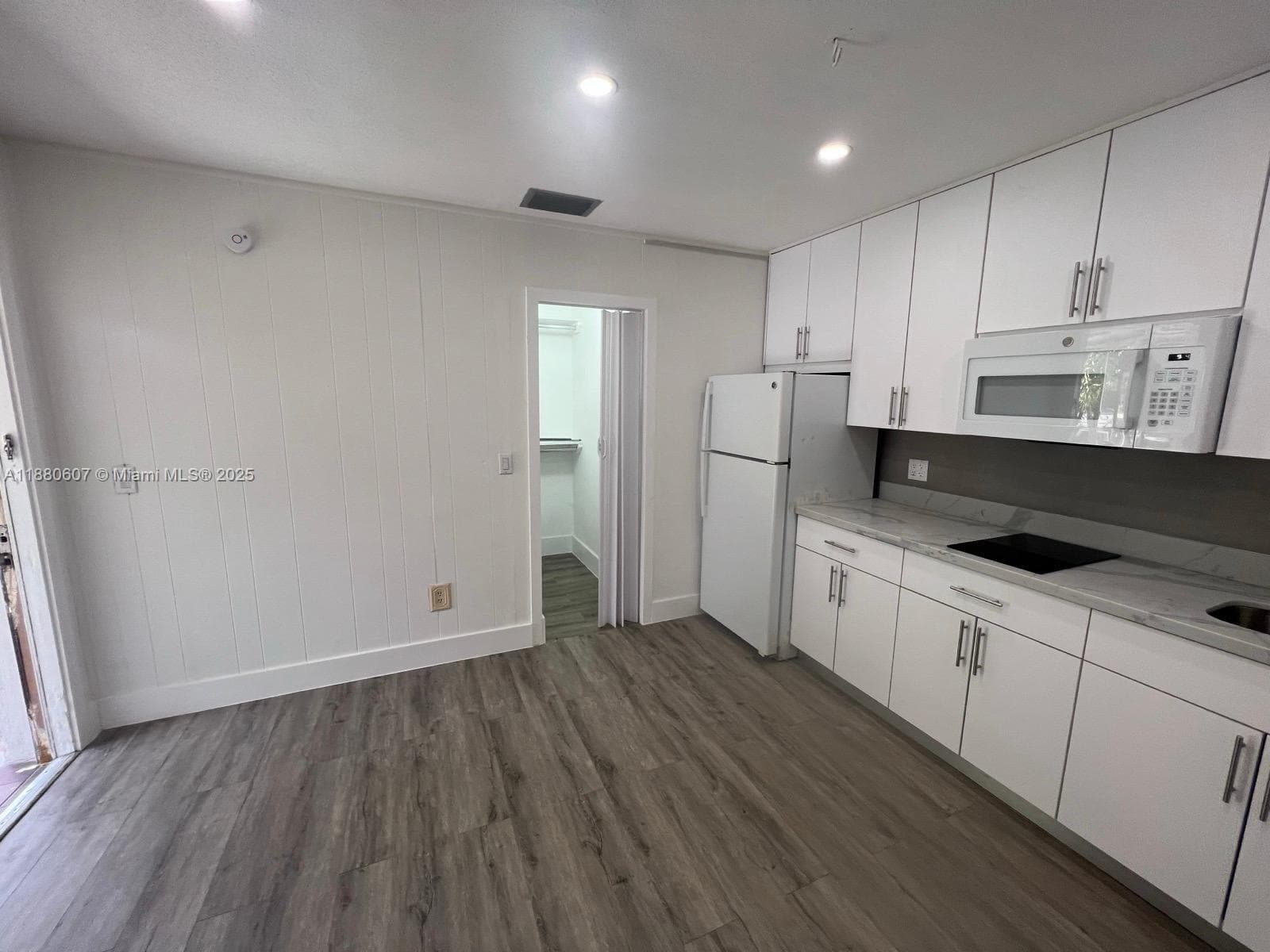 222 SW 8th St # C, Dania Beach FL 33004 photo 5