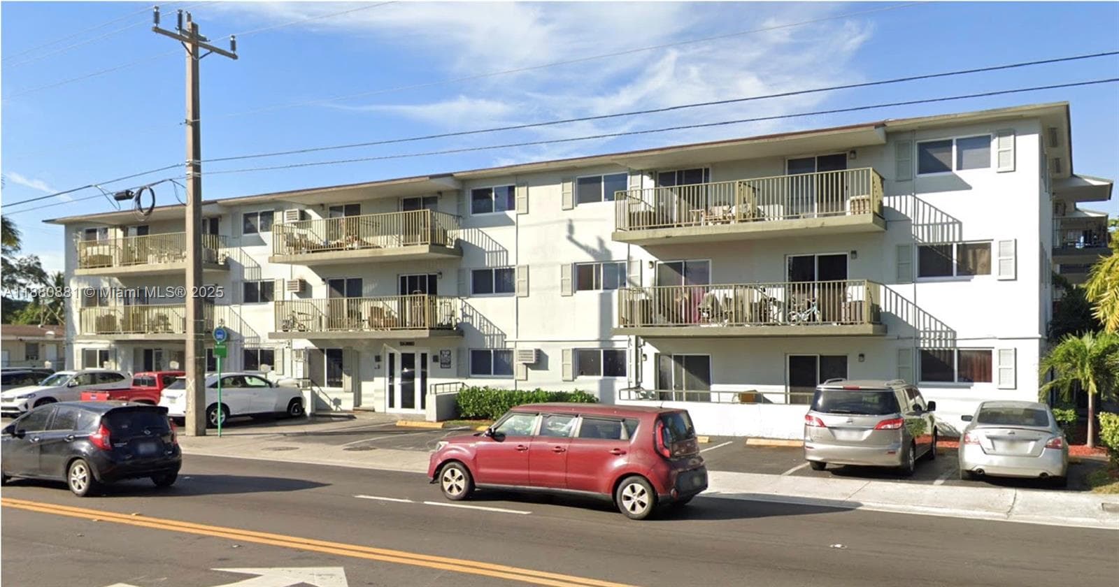 13285 NE 6th Ave # 301, North Miami, FL 33161 photo 2