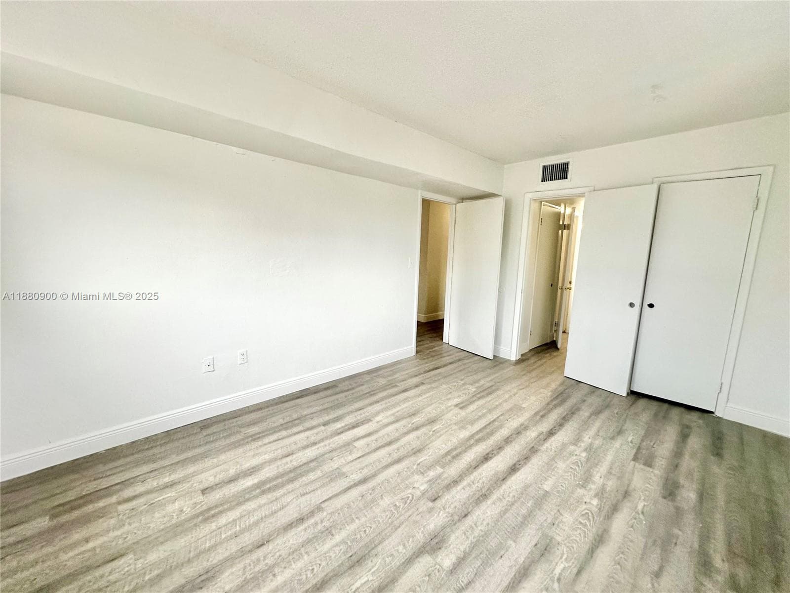 13285 NE 6th Ave # 401, North Miami, FL 33161 photo 5