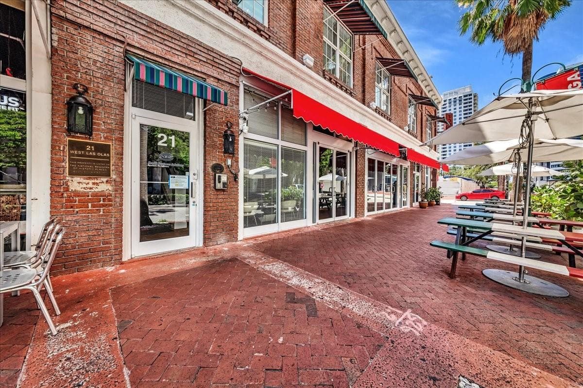 21 W Las Olas Boulevard, Fort Lauderdale FL 33301 photo 2