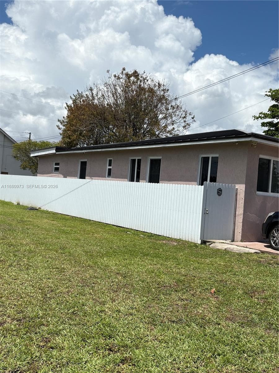 7130 NW 21st Ct, Miami FL 33147 photo 2