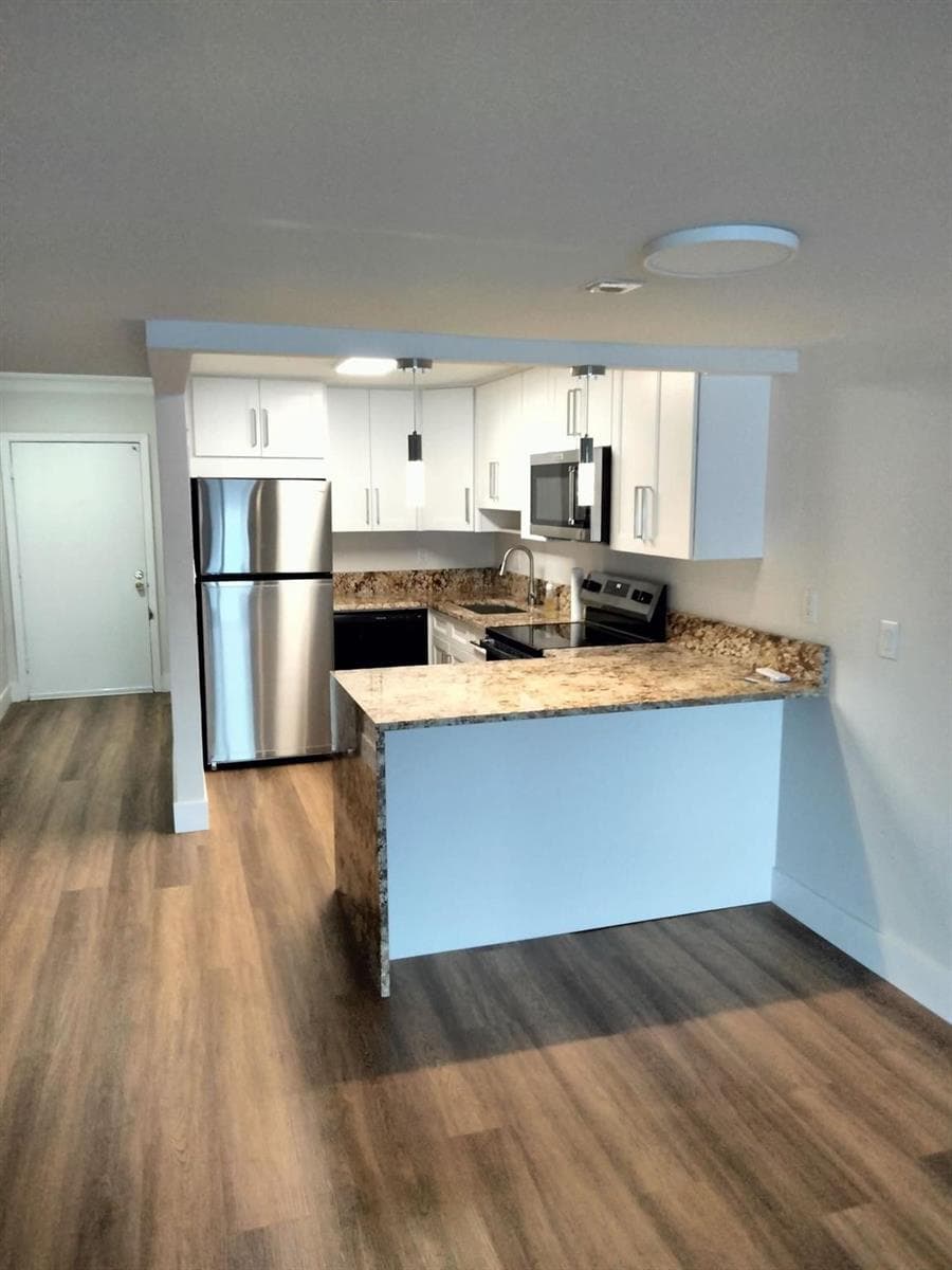 1100 Crystal Lake Drive # 115, Deerfield Beach FL 33064 photo 3