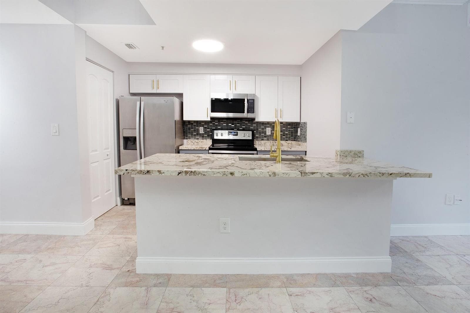 5860 W Sample Road # 204, Coral Springs FL 33067 photo 2