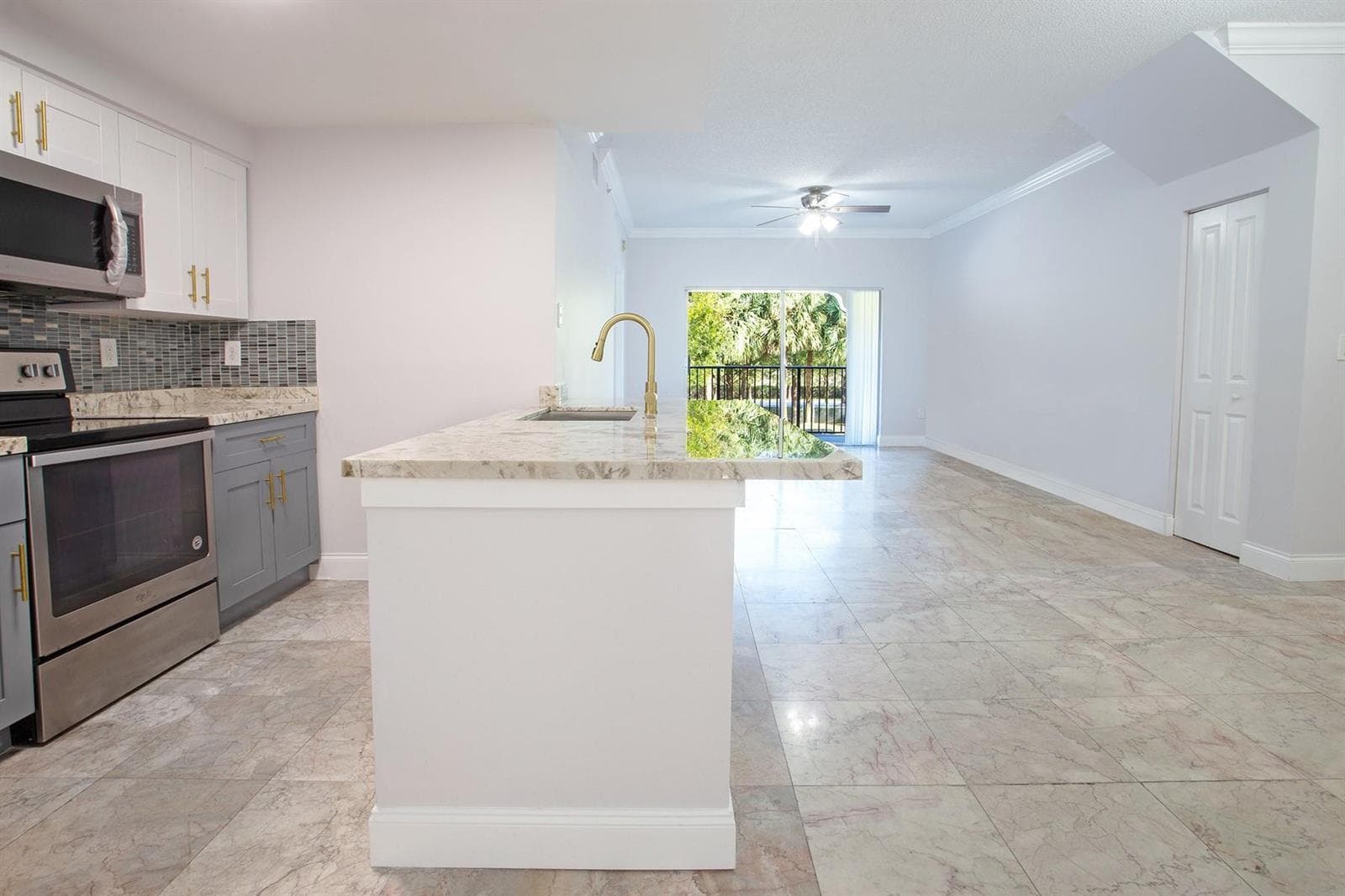 5860 W Sample Road # 204, Coral Springs FL 33067 photo 4