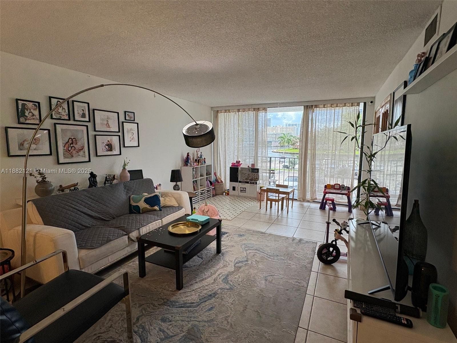 200 Leslie Dr # 228, Hallandale Beach FL 33009 photo 2