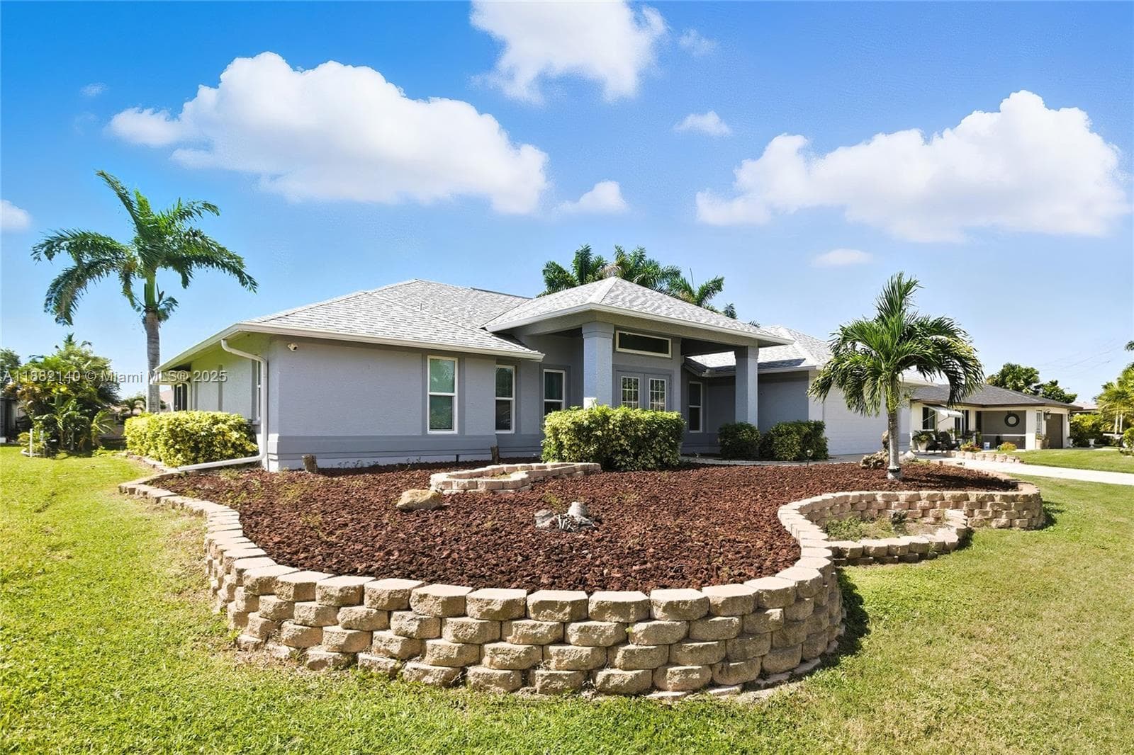 112 SW 34th LN, Cape Coral FL 33914 photo 2