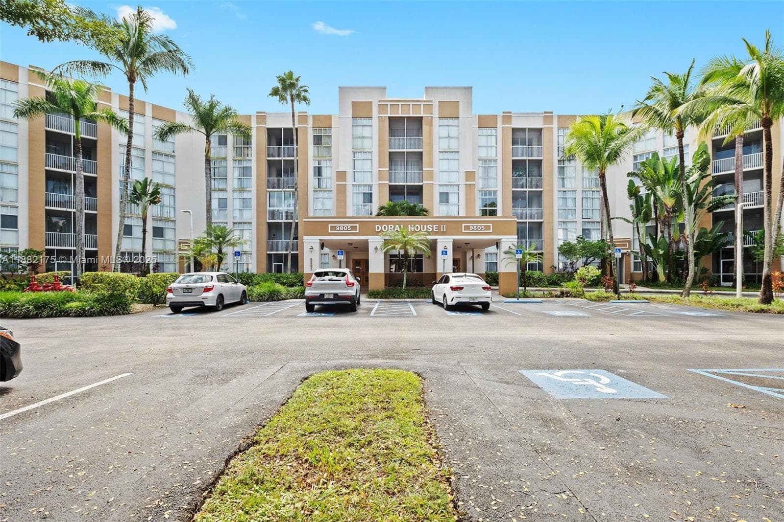 9805 NW 52nd St # 216, Doral FL 33178